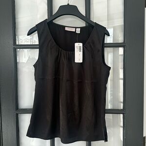 Chicos black silky splendor Gloria tank nwt 🌿